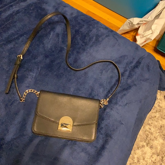 kate spade Handbags - Excellent Kate Spade crossbody